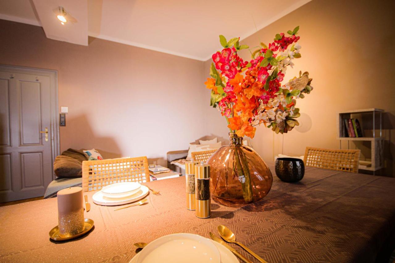 Charming Apartment: Only 10 Minutes To The Center 비엔나 외부 사진